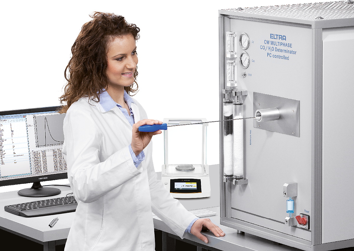 Анализатор CW-800M для определения углерода и воды в материалах